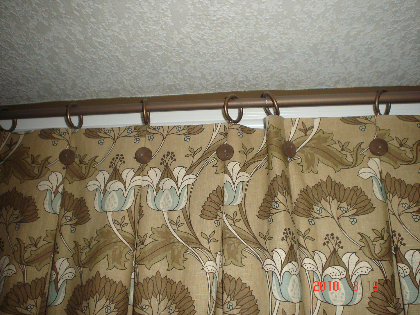 Drapes with Inverted Pleats and Rings